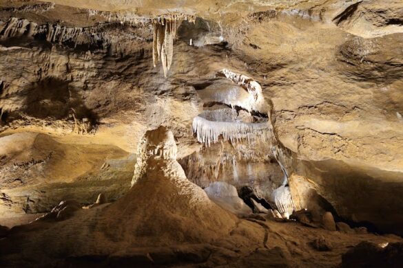 Kon Prusk Caves - SillySuitcase