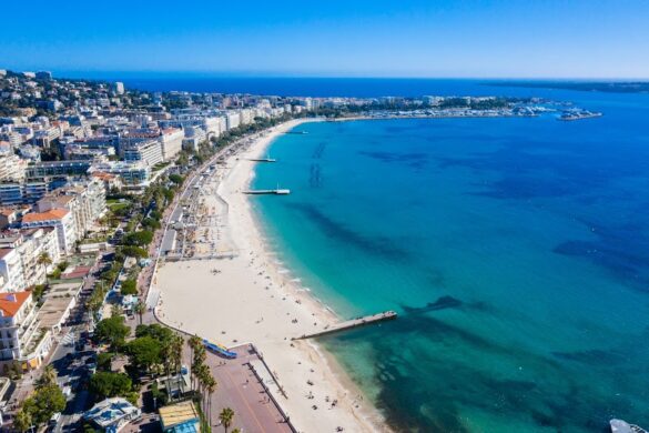 La Croisette Cannes - SillySuitcase