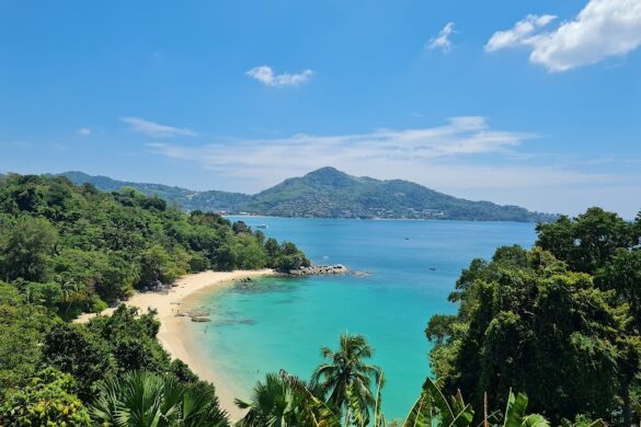 Laem Sing Beach Viewpoint - SillySuitcase