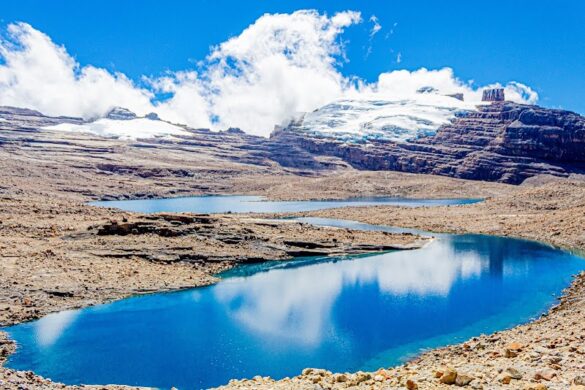 Laguna Grande De La Sierra - SillySuitcase