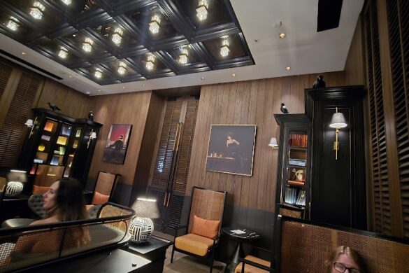 Latitude Bar Lounge - SillySuitcase