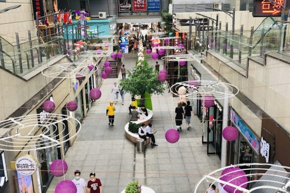 Lida Shopping Center - SillySuitcase