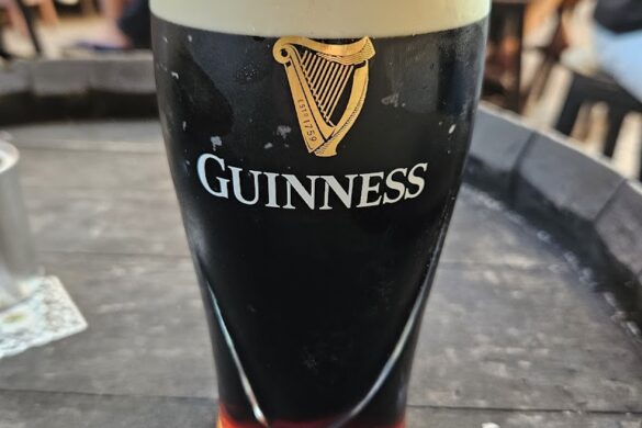 Little Temple Bar - SillySuitcase