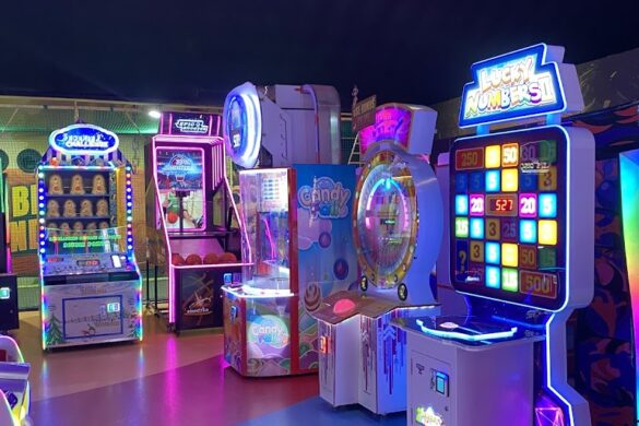 Manic Monkee Game Zone - SillySuitcase