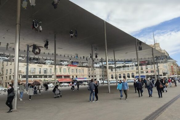 Marseille Free Walking Tour - SillySuitcase
