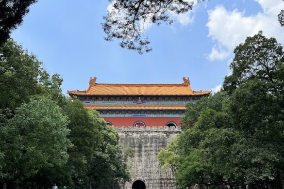 Ming Xiaoling Mausoleum - SillySuitcase