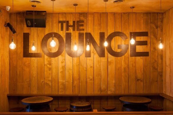 Morrison S Lounge - SillySuitcase