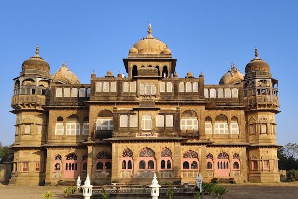 Mumbai Pune Adventures Best Travel Agency In Mumbai Travel Agent Tour Operator - SillySuitcase