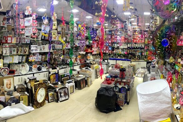 Munjal Bollywood Star Gifts Best Gift Wholesaler In Delhi - SillySuitcase