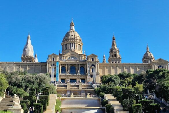 Museu Nacional D Art De Catalunya - SillySuitcase