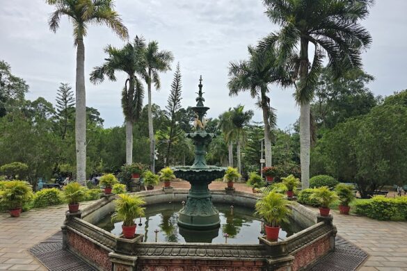Museum Garden Park - SillySuitcase