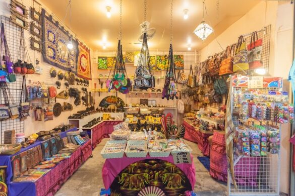 Naka Weekend Market - SillySuitcase