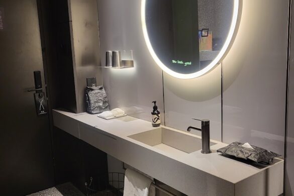 Noa Hotel - SillySuitcase