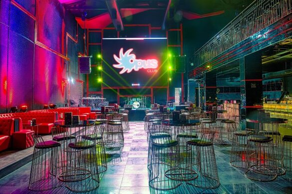 Opus Super Club - SillySuitcase
