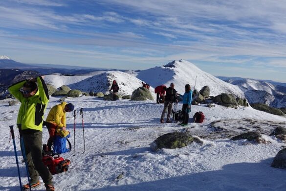 Outsider Hiking Magashegyi Kalandt R K Profi T Ravezet S - SillySuitcase