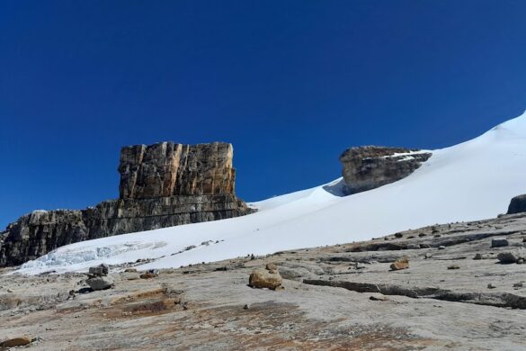 P Lpito Del Diablo Nevado De Guic N Parque Natural Elcocuy - SillySuitcase