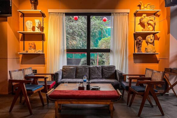 Pablo The Art Cafe Lounge - SillySuitcase