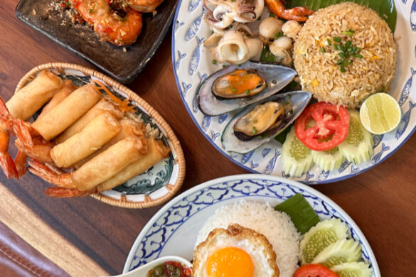 Pad Lay Thai Seafood Brunch - SillySuitcase