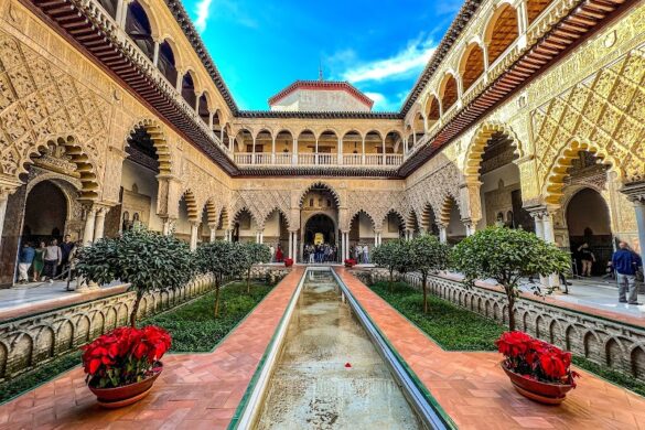 Patio De Las Doncellas - SillySuitcase