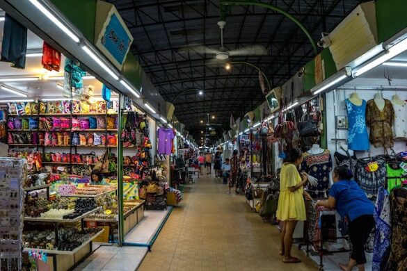 Pattaya Night Bazaar - SillySuitcase