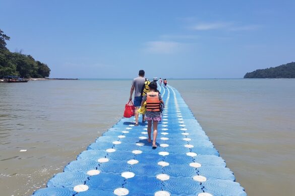 Phuket Island Hopper Thailand - SillySuitcase