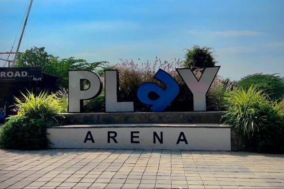 Play Arena - SillySuitcase