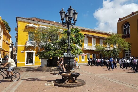 Plaza De Santa Teresa - SillySuitcase