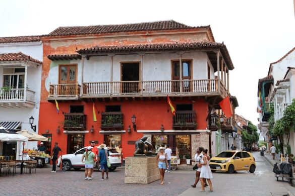 Plaza De Santo Domingo - SillySuitcase