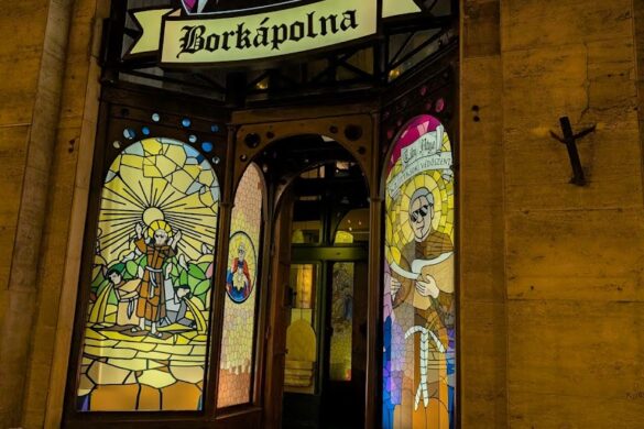 Pub Crawl Budapest - SillySuitcase