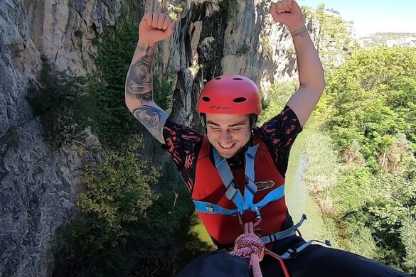 Puenting Valencia Somos Aventura - SillySuitcase