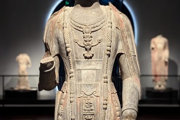 Qingzhou Museum - SillySuitcase