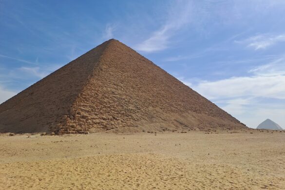 Red Pyramid - SillySuitcase