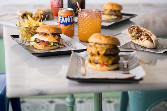 Restaurante M4 - SillySuitcase