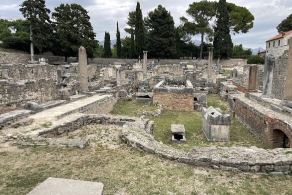 Roman City Ruins - SillySuitcase