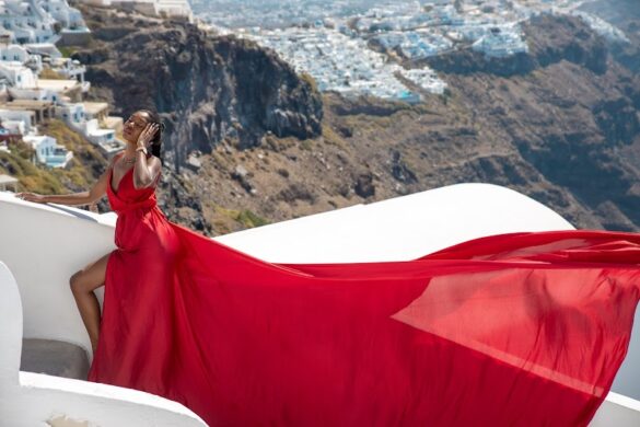 Santorini Photographer Gesti Photography - SillySuitcase