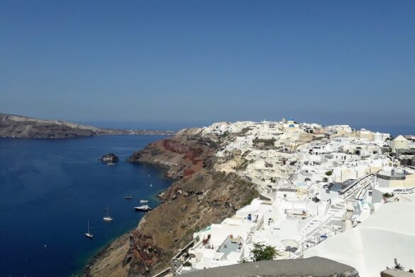 Santorini Tours Guides - SillySuitcase