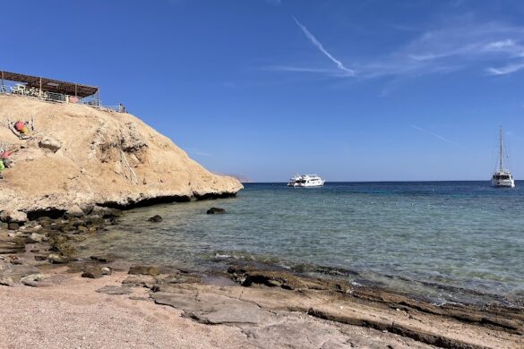 Shark S Bay Beach - SillySuitcase