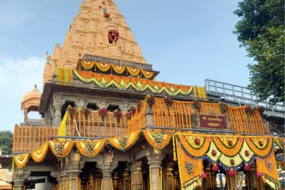Shri Mahakaleshwar Jyotirlinga Temple - SillySuitcase