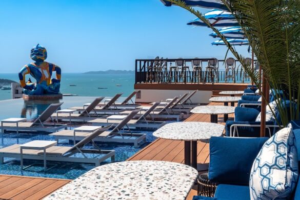 Skybar Summer Club Pattaya Restaurant And Rooftop Bar - SillySuitcase