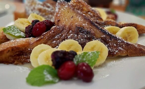 Snowy House Dessert Cafe - SillySuitcase