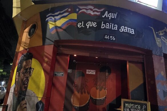 Son Havana Bar - SillySuitcase