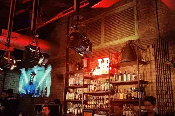 Soro The Village Pub - SillySuitcase