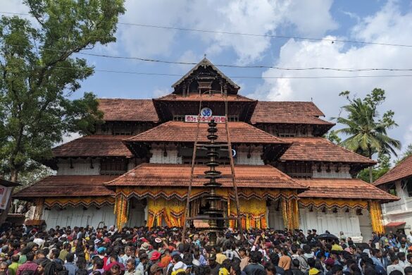 Sree Vadakkumnathan Temple - SillySuitcase