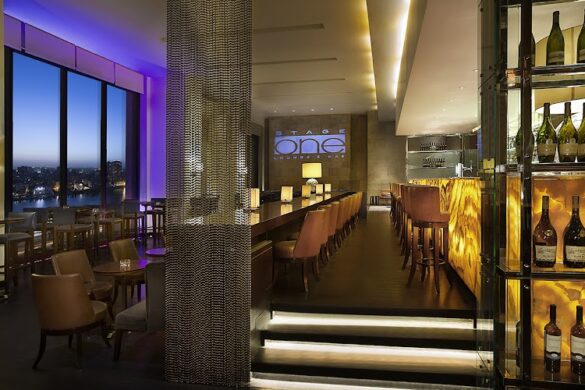 Stage One Lounge Bar - SillySuitcase