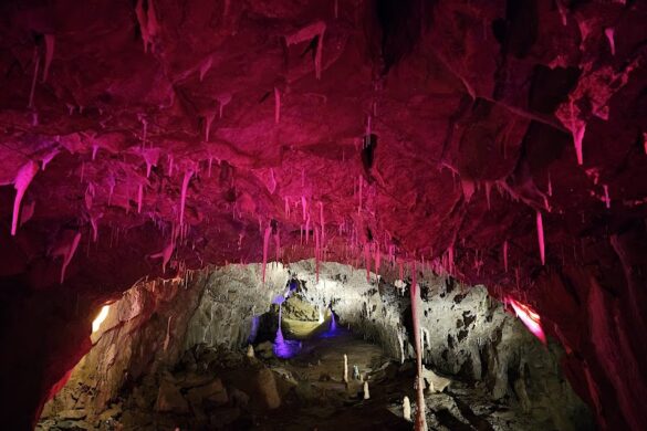 Stump Cross Caverns - SillySuitcase