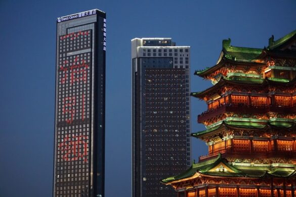 Swiss Grand Nanchang - SillySuitcase