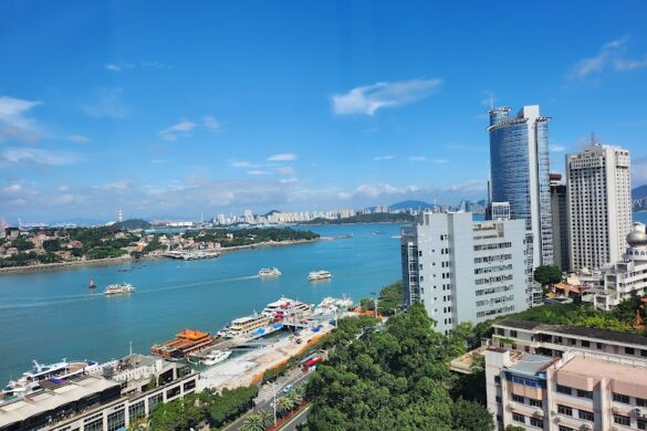 Swiss International Hotel Xiamen - SillySuitcase