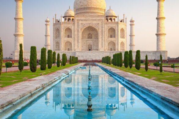 Taj Mahal - SillySuitcase