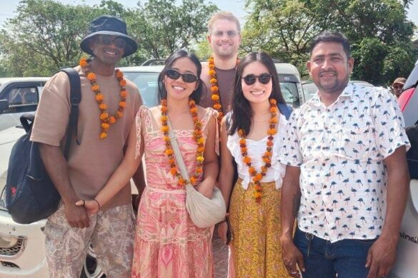 Taj Mahal Sunrise Experience Trip Holidays Car Rental Taj Mahal Best Tour Guide Agra Golden Triangle Tour Agra Fatehpur Sikri - SillySuitcase