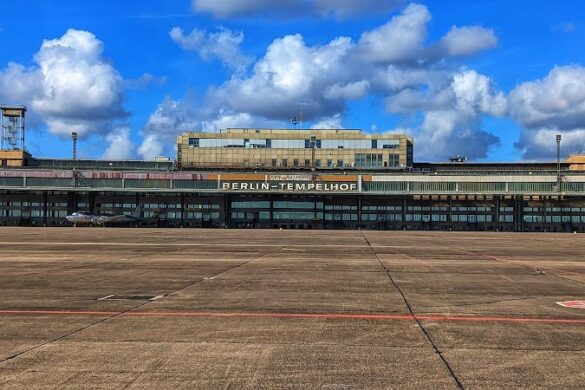 Tempelhofer Feld - SillySuitcase